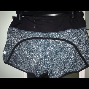 lululemon speed shorts size 4 !!